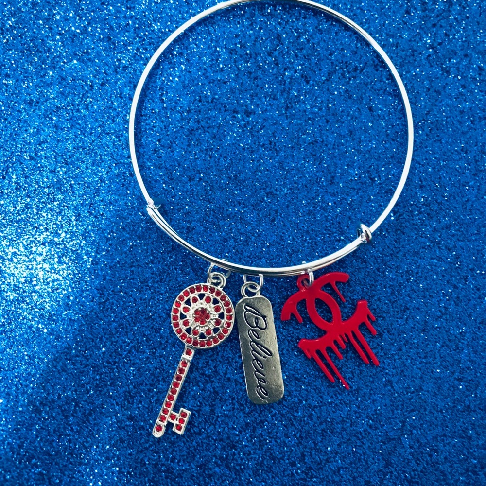 Charm bracelet